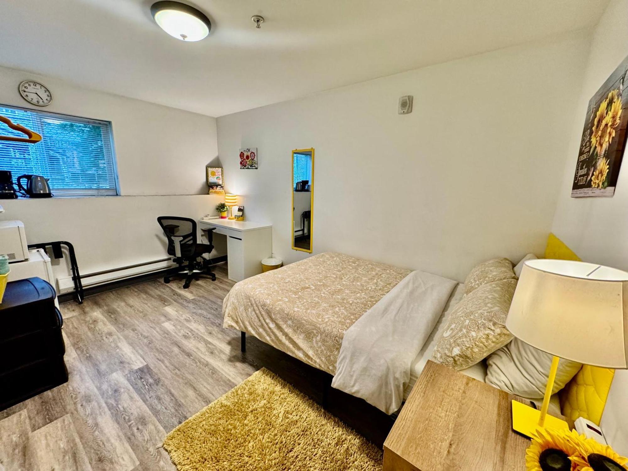 Private Room With Shared Bathroom On The 1St Floor 10 Minutes Walk To University Of Washington Seattle Exterior photo